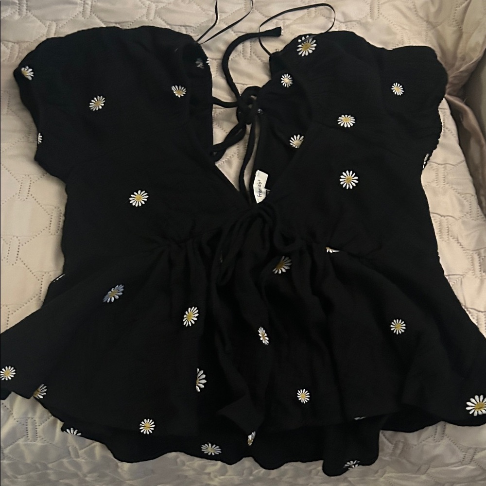 Francesca's Collections Elegant Black Top